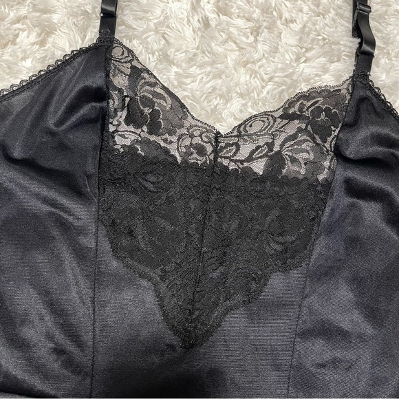 ✨Black Chemise✨ sexy lace trim cami / beautiful and elegant - Picture 4 of 7